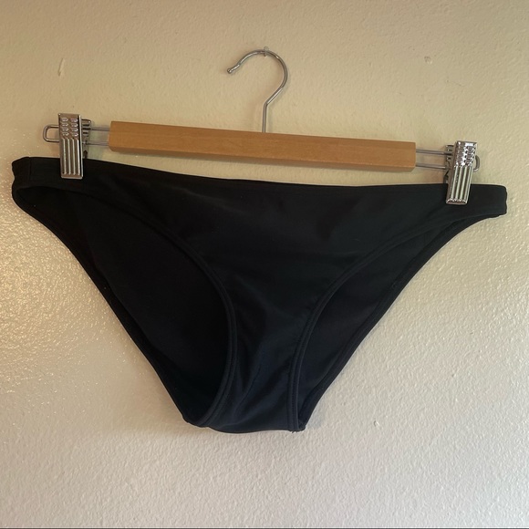 SWIM BUNDLE - 3 bikini bottoms and 1 top - Hollister and Aerie - All Size Small - Picture 3 of 16